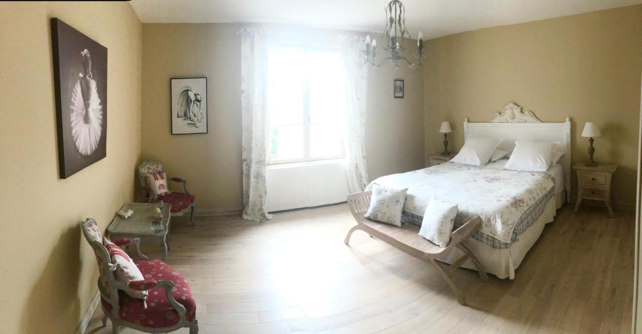 Ecole De Mathuna De Marigny Brizay B&B 외부 사진